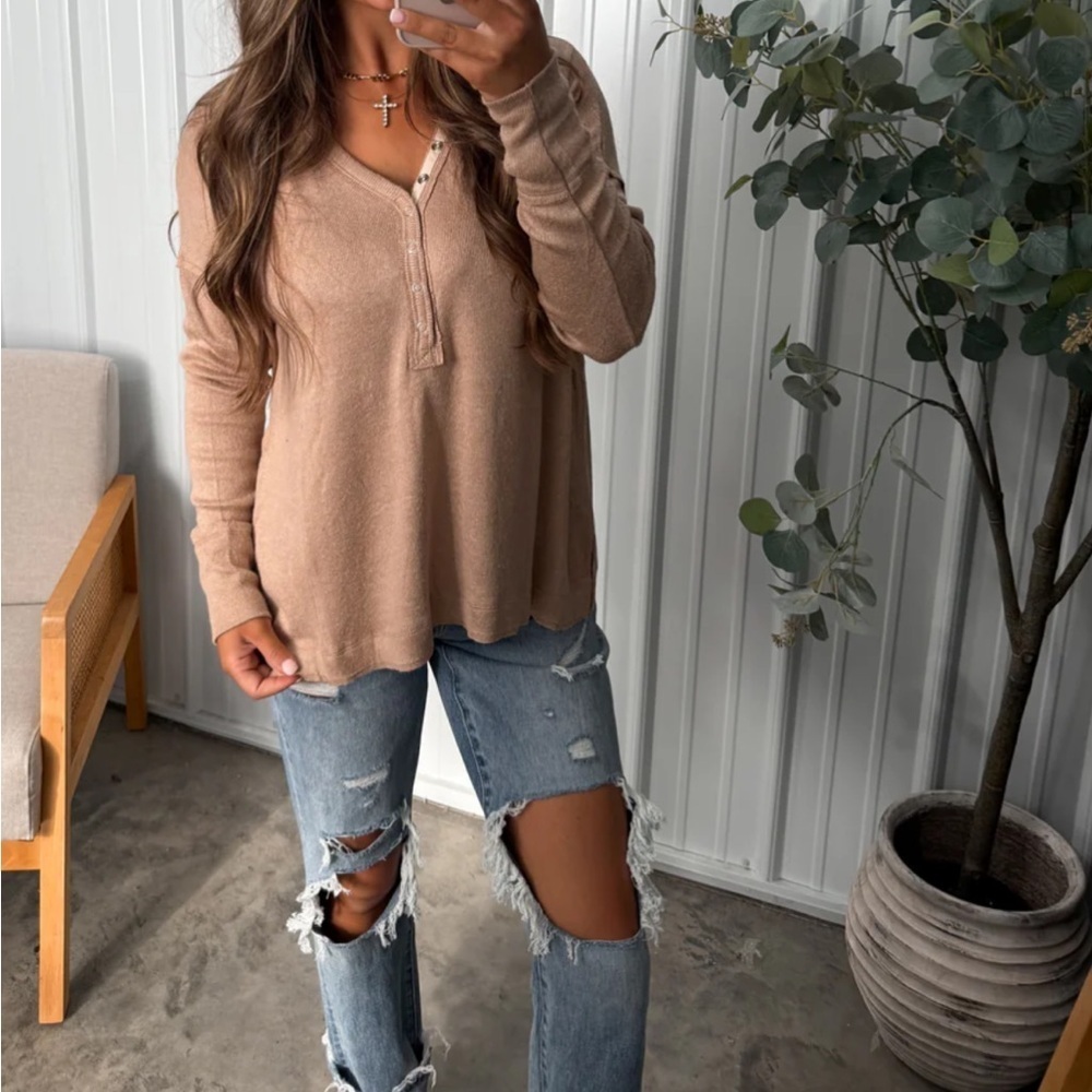 Women's Tan Henley